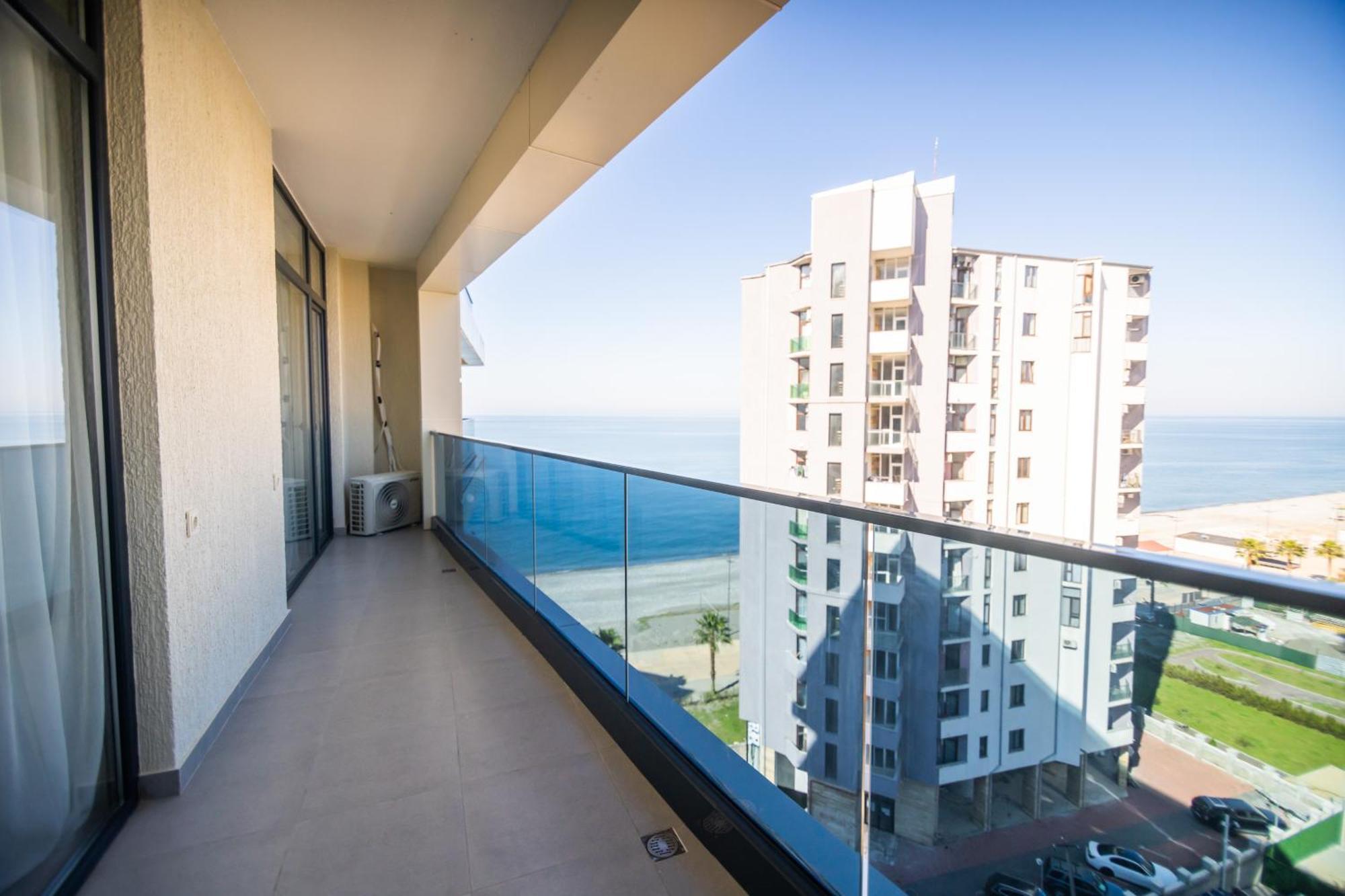 Green Side Apart Hotel Batumi Exterior foto